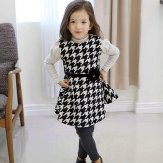Dress-sundress for a girl of 5 years old for every day