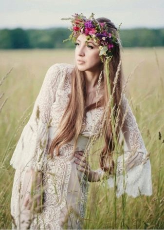 Decorating hairstyles with a wreath