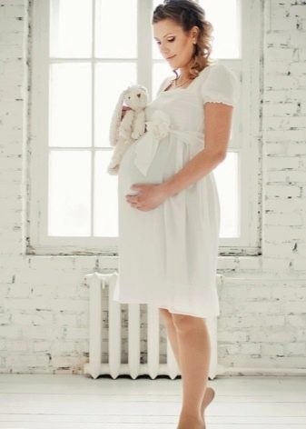 Short Empire Maternity Wedding Dress