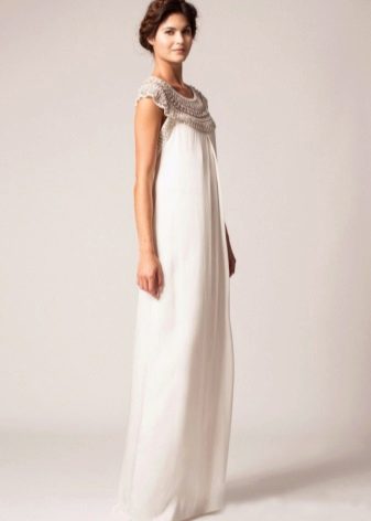 Robe de mariée droite ornementale