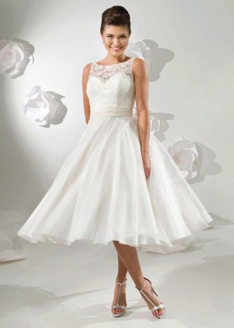 Robe de mariée midi rétro