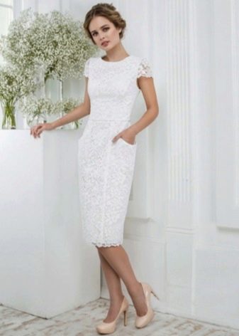 Robe de mariée courte en dentelle