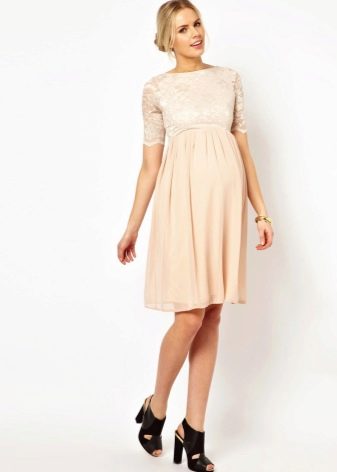 Evening dress for pregnant women with wedding sleeves and lace