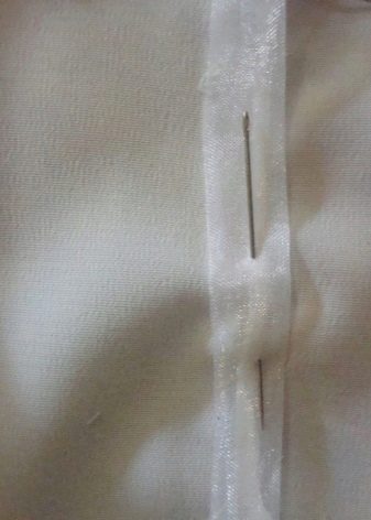 Organza drawstring attachment