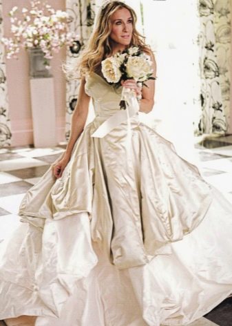 Sarah Parker's wedding dress