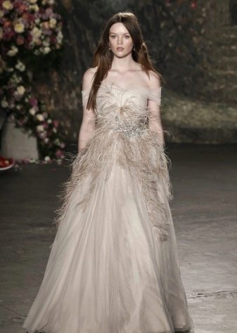 Wedding dress with feathers