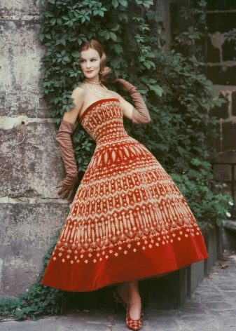 Ankle-length fluffy corduroy dress