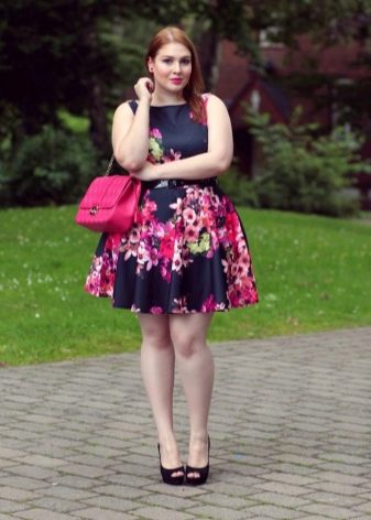Short dress for overweight, hiding the belly