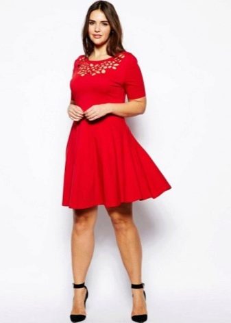 Red short dress with guipure on the chest for obese women
