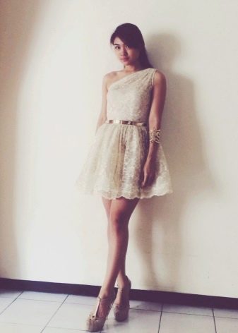 Milk lace short dress