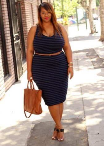 Light brown sandals and a bag for a summer sheath dress in blue for obese girls