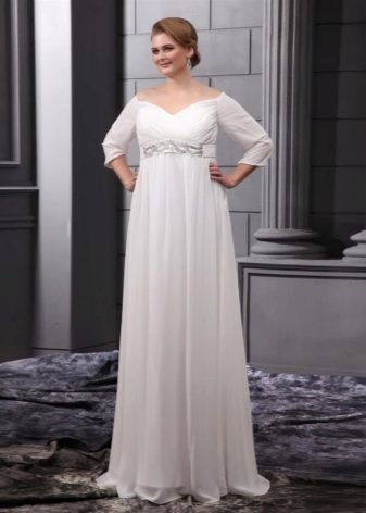 Long light dress of the correct cut for full