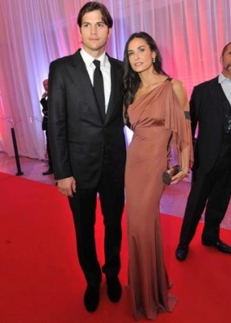 Salma Hayek Terracotta Evening Dress