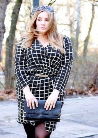 Office black plaid wrap dress for overweight combined with an envelope bag