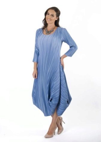Pear-shaped balloon dress for women