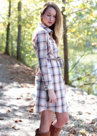 Light, diley's midi shirt dress in a cage