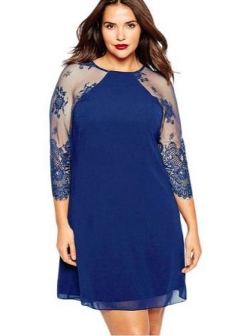 Elegant dress with raglan sleeves for plump