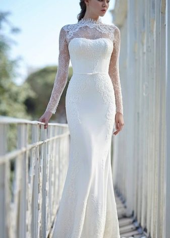Long sheath wedding dress with lace trim