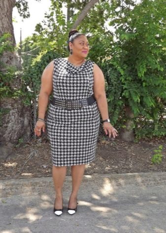 Robe patte d'oie pour femme obèse