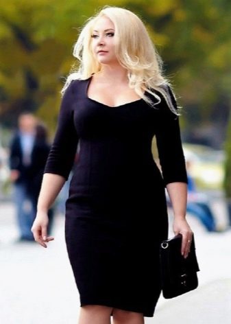 Dark blue corporate dress for the full