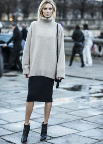 Knitted ankle boots