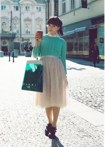 Chiffon asymmetric skirt