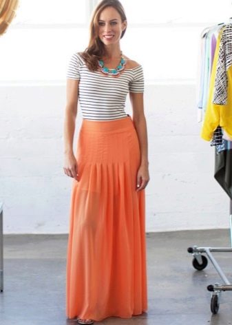 Long semi-sun skirt for girls with an hourglass figure