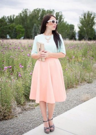 Flowy maxi skirt