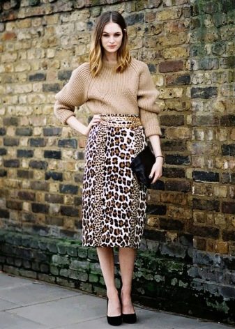 Straight skirt for tall girls