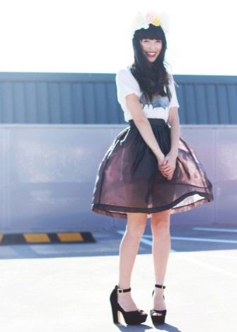 Jupe mi-longue en organza