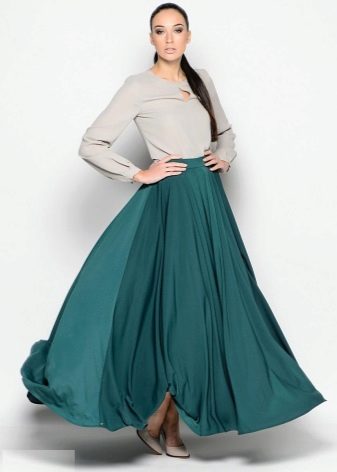 elasticated pleated skirt