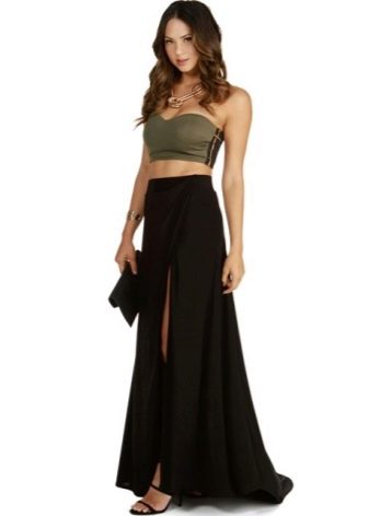 Long skirt with train