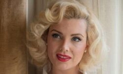Бурлеск танцьорът стана известен благодарение на появата на Мерилин Монро