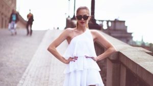 Flounced dress - playful and romantic look