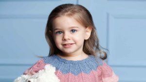 Dress for girls, knitted
