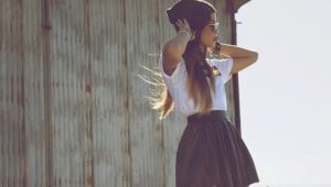 Black skirt sun