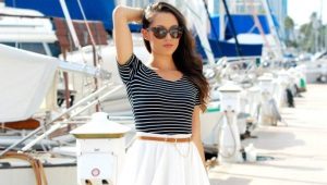 Skirt with T-shirt