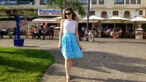 Skirts with bow pleats