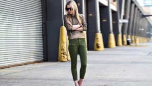 Capri pants