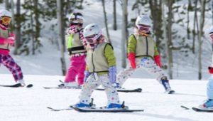 Kids ski boots