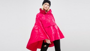 Raincoat poncho