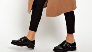 Monkey shoes