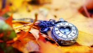 Pendant in the form of a watch
