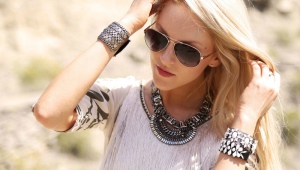 Wide bracelets
