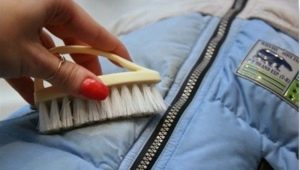 How to remove greasy stains from your jacket?