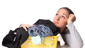 How to clean your clothes from polyurethane foam?
