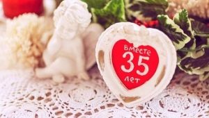 What is the name of the wedding anniversary in 35 years and what is the gift for it?