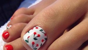 Pedicure with decor: bright ideas for decoration