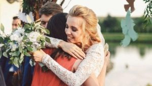 What is the right way to behave at a wedding?