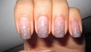 Glitter nail polish